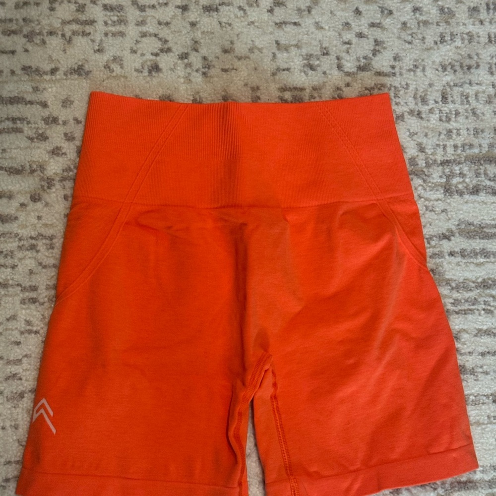 Oner Active — Effortless Seamless Shorts